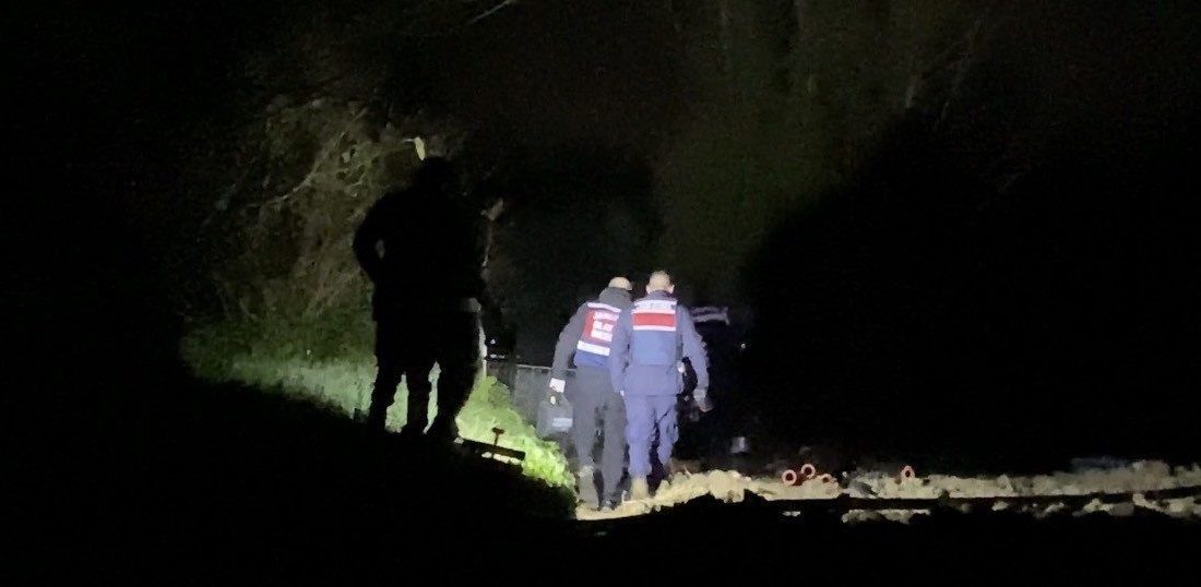 Kocaeli’nin İzmit ilçesinde kayıp olarak aranan 64 yaşındaki Sadık Savurtaş,