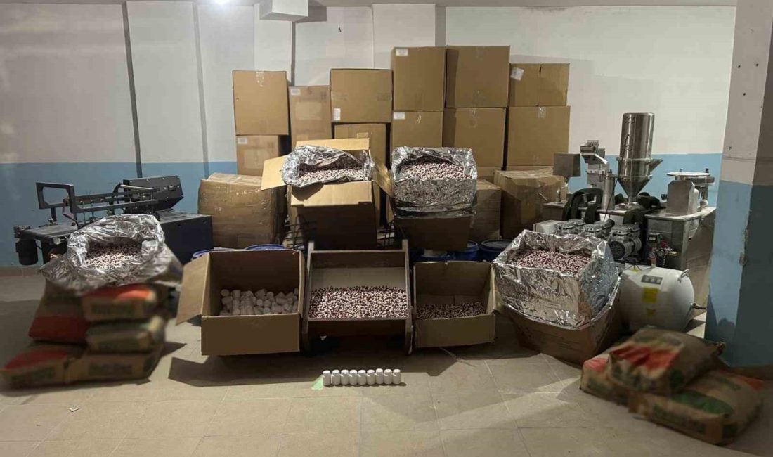 İstanbul Avcılar’da ‘uyuşturucu imalatı’ yapılan adrese yapılan operasyonda 3 milyon