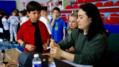 Bilecik’te gerçekleştirilen yetenek taramasıyla geleceğin yıldızları ortaya çıkıyor. Bilecik Gençlik