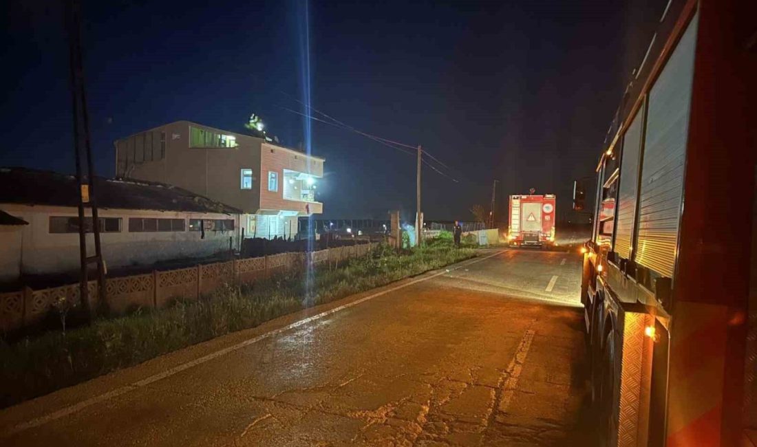 Tekirdağ’ın Muratlı ilçesinde iki katlı bir binanın çatısında çıkan baca