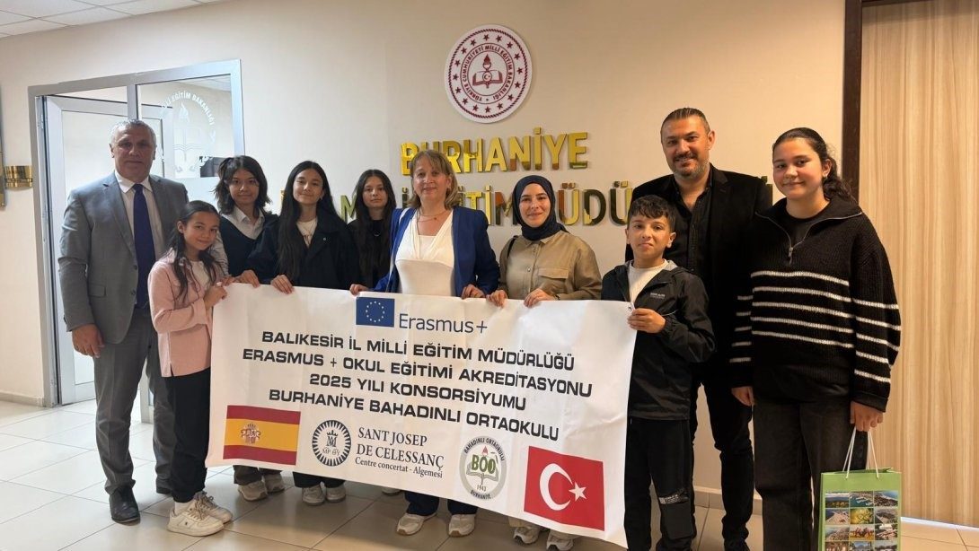 Balıkesir’in Burhaniye ilçesinde, Erasmus+ Öğrenci Hareketliliği İspanya programından dönen Bahadınlı