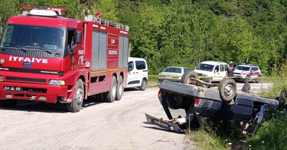 Çanakkale’nin Çan ilçesinde kontrolden çıkarak takla atan otomobilin sürücüsü olay