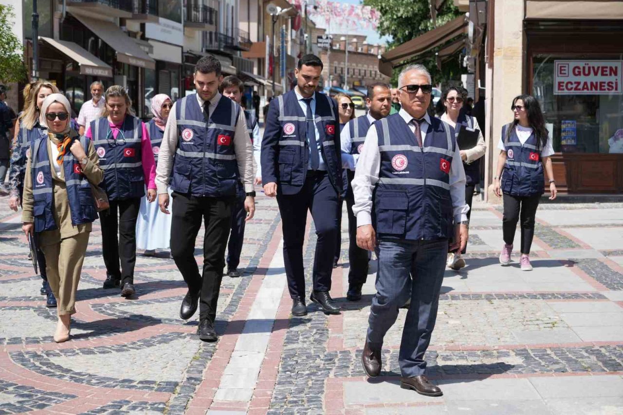 Edirne Ticaret İl Müdürlüğü ekipleri, yaklaşan Kurban Bayramı öncesi kent