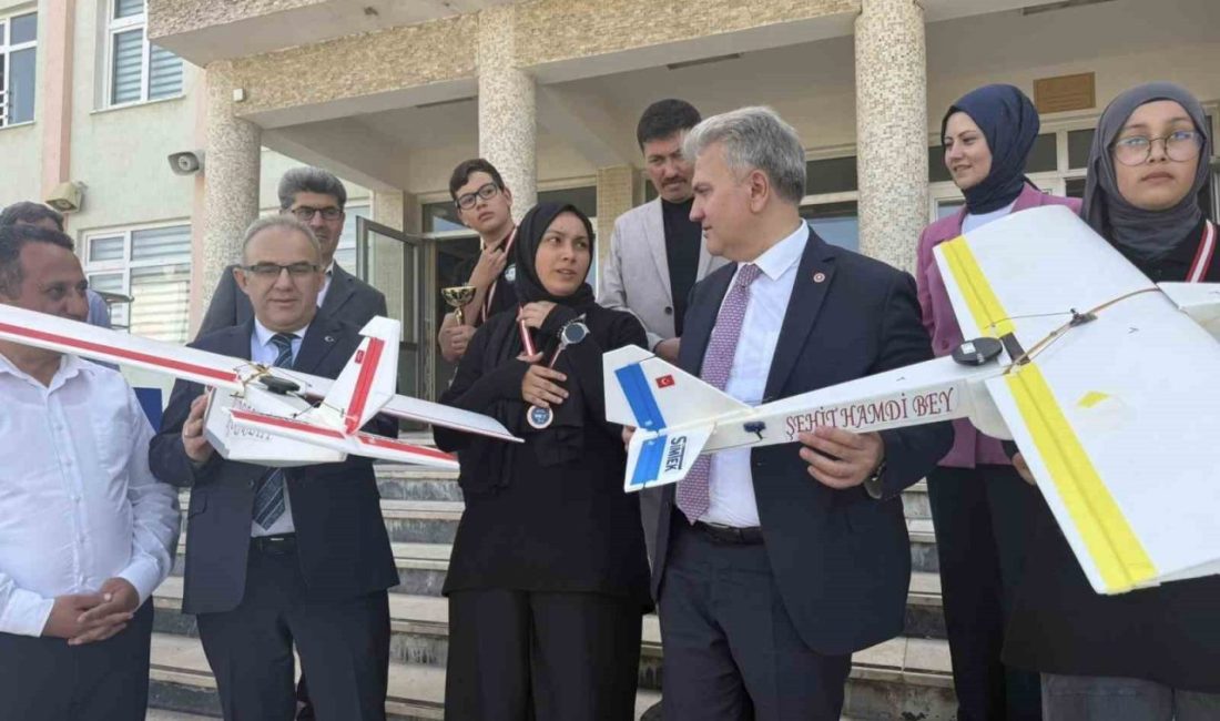 AK Parti Balıkesir Milletvekili Dr. Mustafa Canbey, Antalya’da düzenlenen 18.
