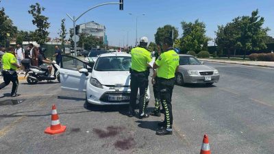 Balıkesir’de otomobilin yan yoldan çıkan motosiklete çarpması sonucu motosiklet sürücüsü