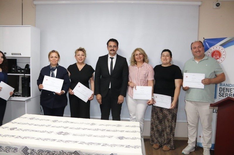 Balıkesir’in Bandırma ilçesinde, 1 Haziran Uzlaştırmacılar Günü dolayısıyla Bandırma Cumhuriyet