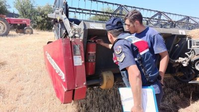 Çanakkale İl Jandarma Komutanlığı ekiplerince anız ve orman yangınlarının önlenmesine