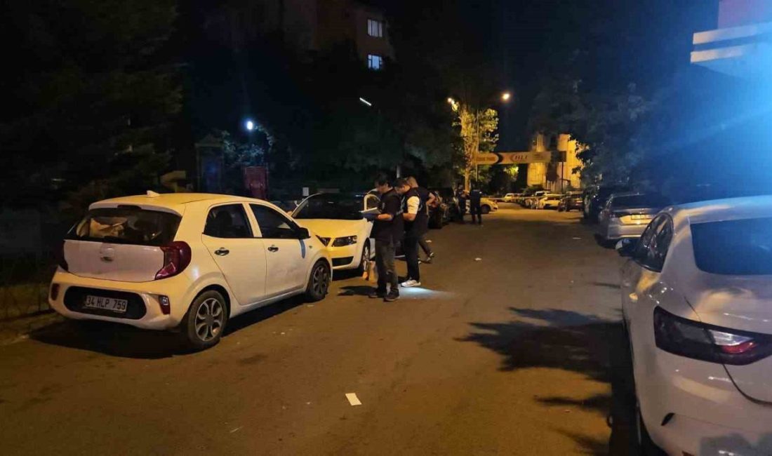 İstanbul Eyüpsultan’da kimliği henüz belirlenemeyen şahısların parktaki gruba yönelik silahlı