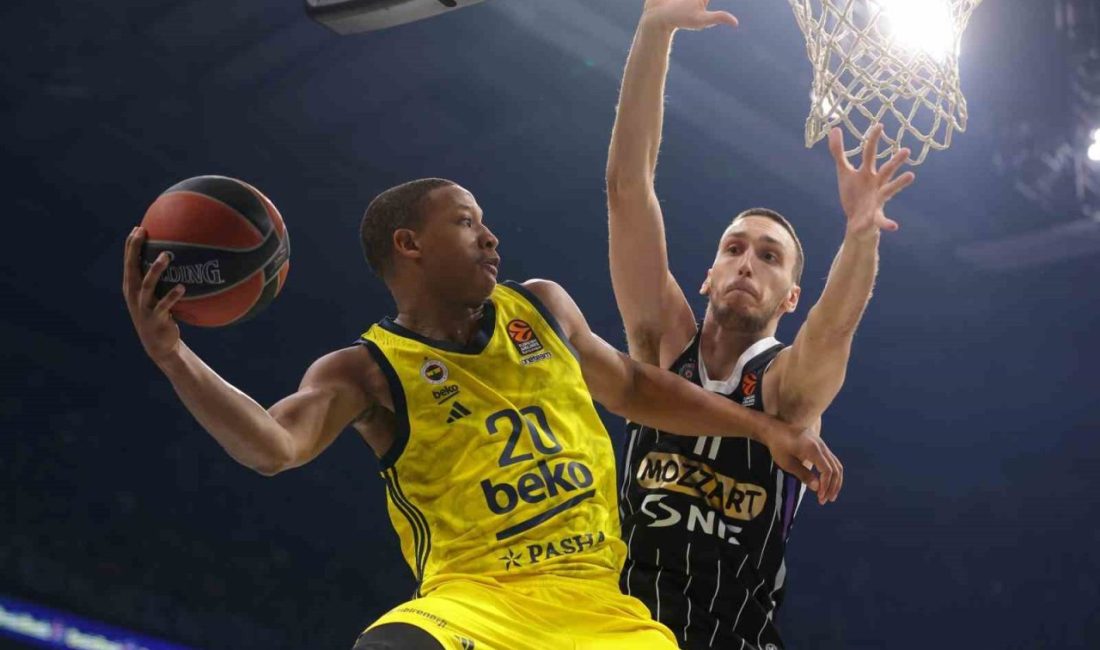 Fenerbahçe Beko, Devon Hall ile yollarını ayırdı. 30 yaşındaki oyuncu,