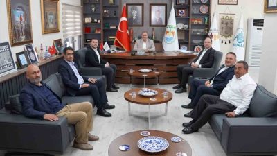 İznik’e bağlı Hocaköy, Çamdibi Ve Çiçekli Mahallelerine doğalgaz müjdesi geldi.