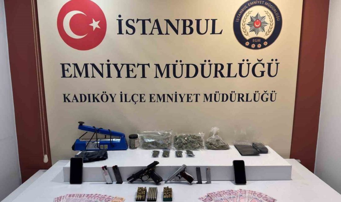 Kadıköy’de polisten kaçmaya çalışan motosikletli 2 şüpheli, yaşanan kısa süreli