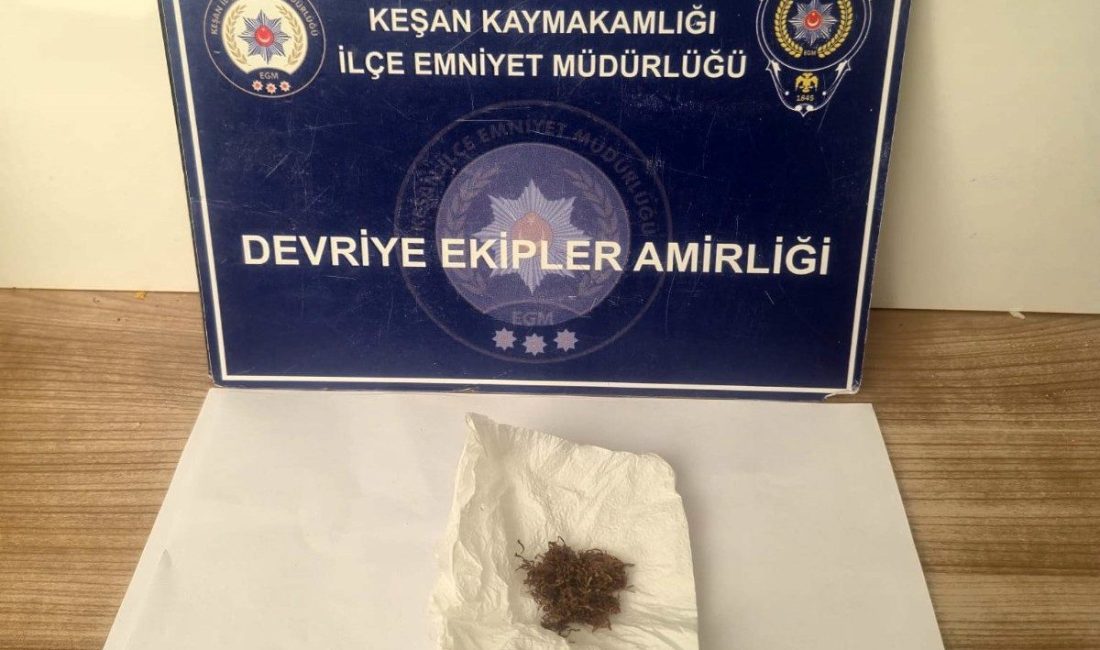 Edirne’nin Keşan ilçesinde, İlçe Emniyet Müdürlüğü ekiplerinin üst araması yaptığı