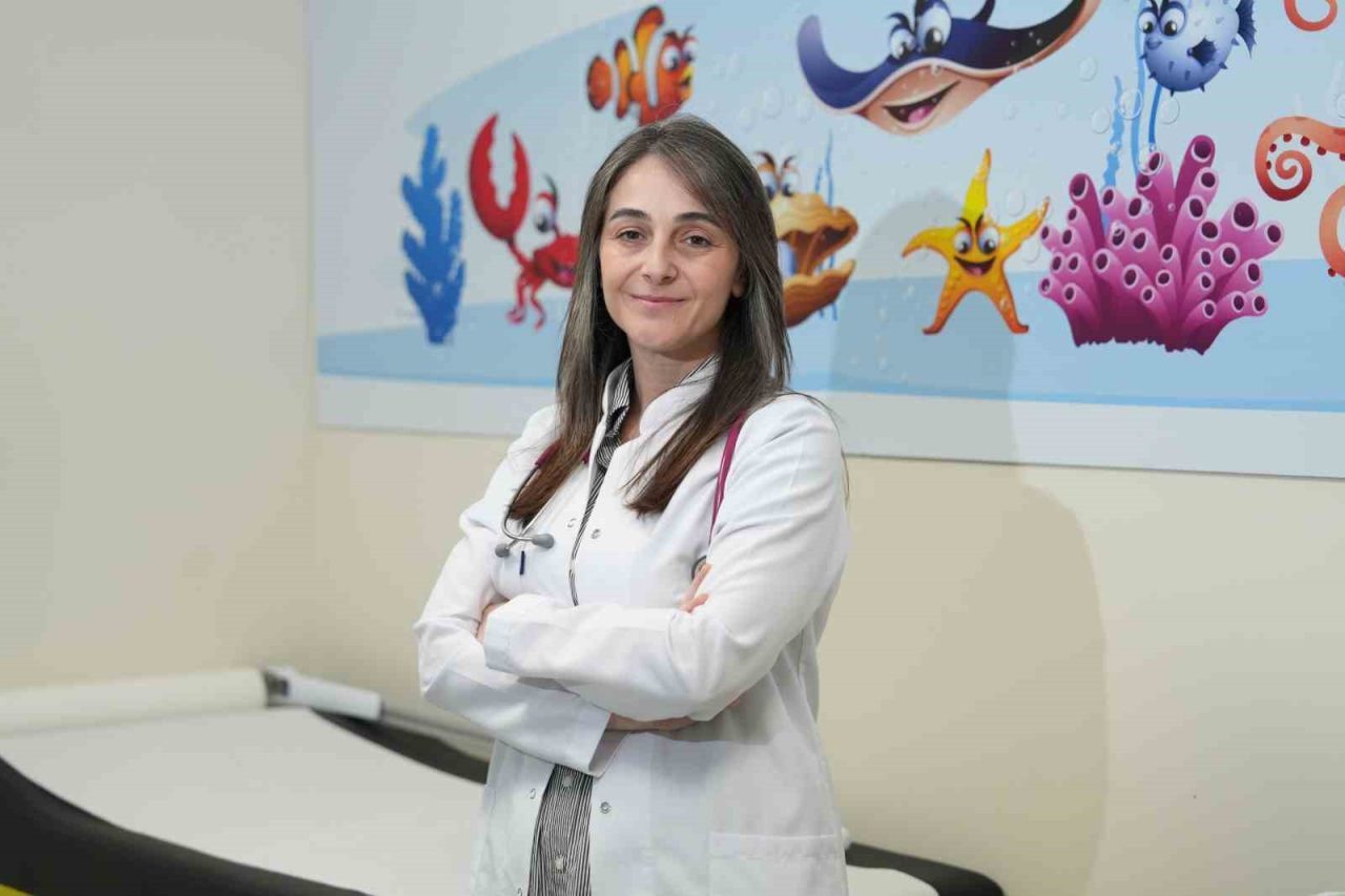 Yaz aylarında hava sıcaklıklarının artmasıyla birlikte çocuklarda sıcak çarpması vakaları