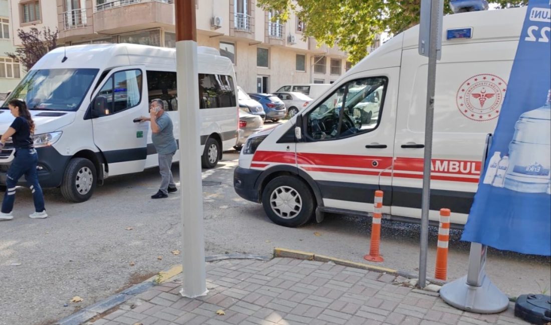 Edirne’nin Keşan ilçesinde minibüs ile çarpışan motosikletin sürücüsü yaralandı. Kaza