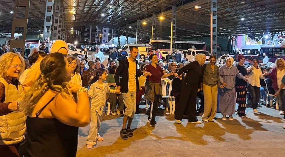 Balıkesir’in Ayvalık ilçesinde; 34 yıldır dostluğun, dayanışmanın ve kardeşliğin buluşma