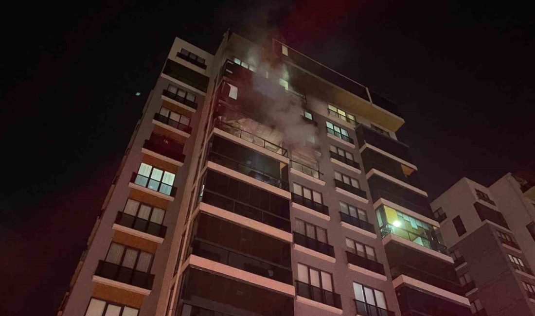 Bursa’da bir binada çıkan yangında mahsur kalan 19 kişi, itfaiye