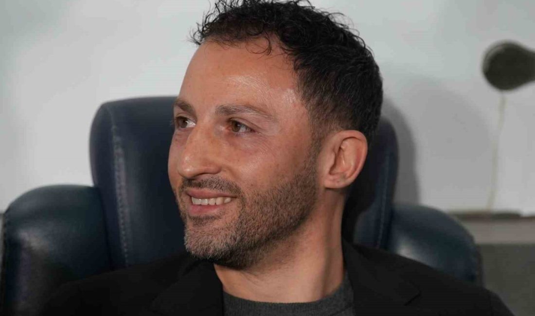 İtalya Serie A takımlarından Bologna, Teknik Direktör Domenico Tedesco ile