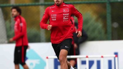 A Milli Futbol Takımı’nın aday kadrosunda yer alan İlhan Fakılı,