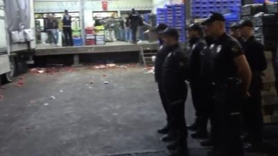 Yaş sebze ve meyve piyasasında fiyatları yukarı yönlü manipüle ederek