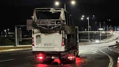 Kuzey Marmara Otoyolu’nda bariyerlere çarparak yanan yolcu otobüsünde hayatını kaybeden