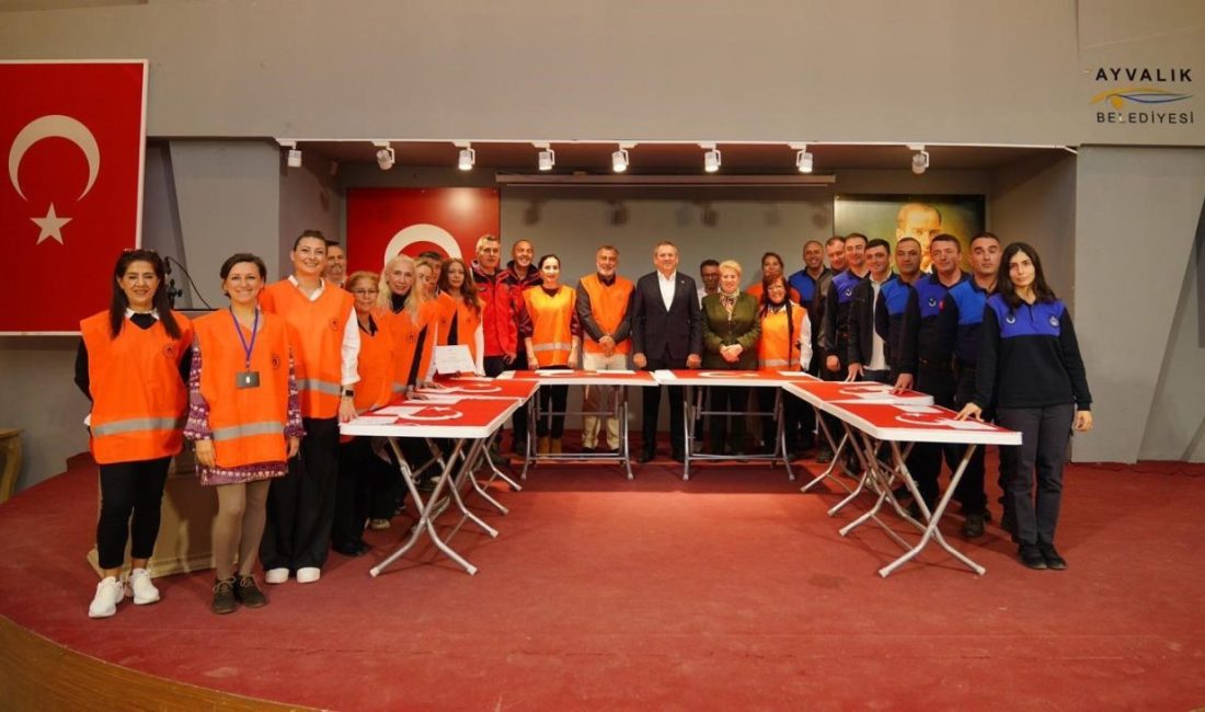 Balıkesir’in Ayvalık ilçesinde 38 saatlik eğitimlerde; temel ilk yardım, afet