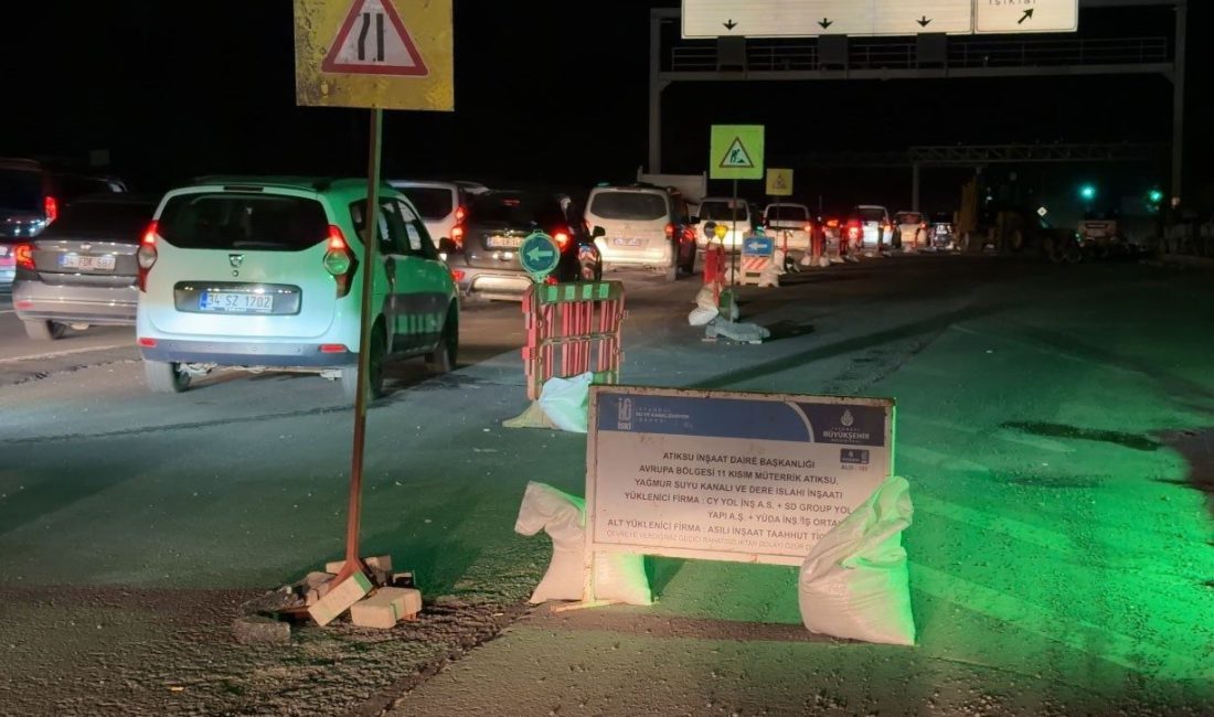 Arnavutköy’de İSKİ’nin planladığı yol çalışması nedeniyle Eski Edirne Asfaltı Caddesi’nde