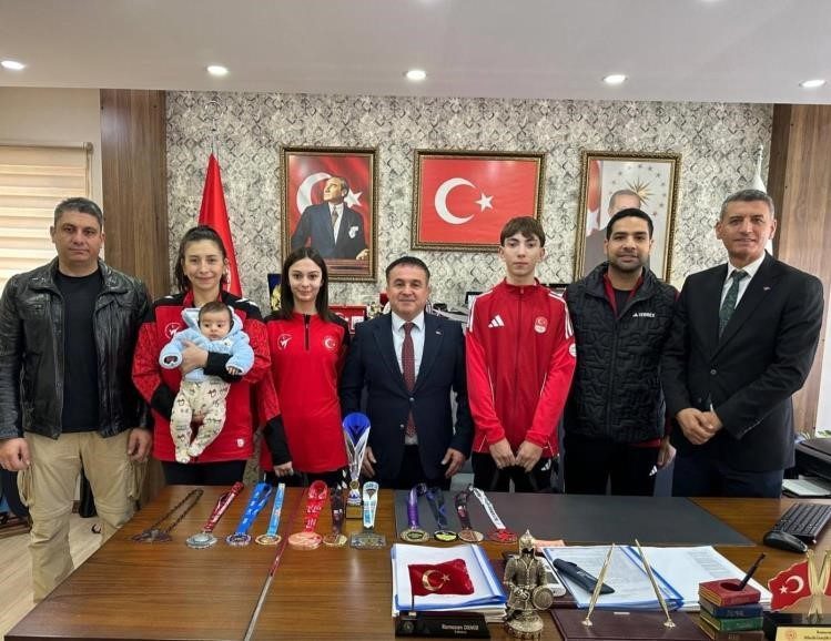 Avrupa derecesi elde eden Bilecikli taekwondo sporcuları Gençlik ve Spor