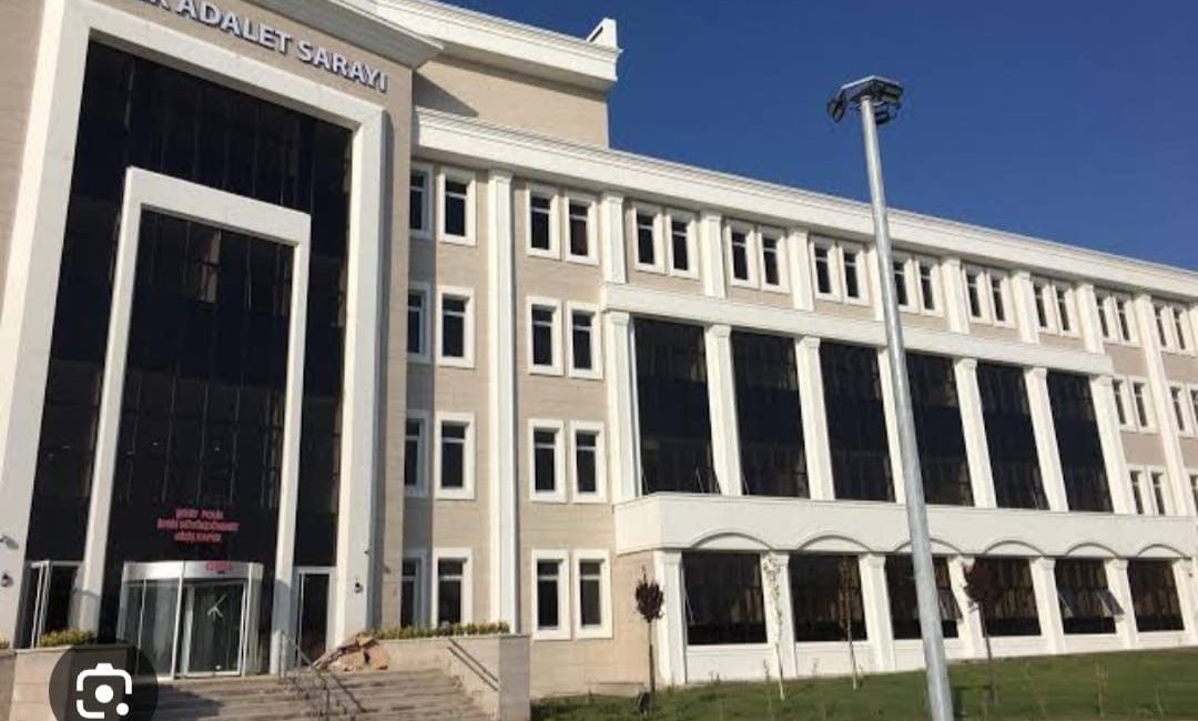 Bursa’nın Gemlik ilçesinde İl Emniyet Müdürlüğü ekiplerince düzenlenen yasa dışı