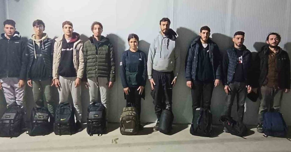 Edirne’nin Uzunköprü ilçesinde kaçak yollardan Yunanistan’a geçmeye çalışan 9 düzensiz