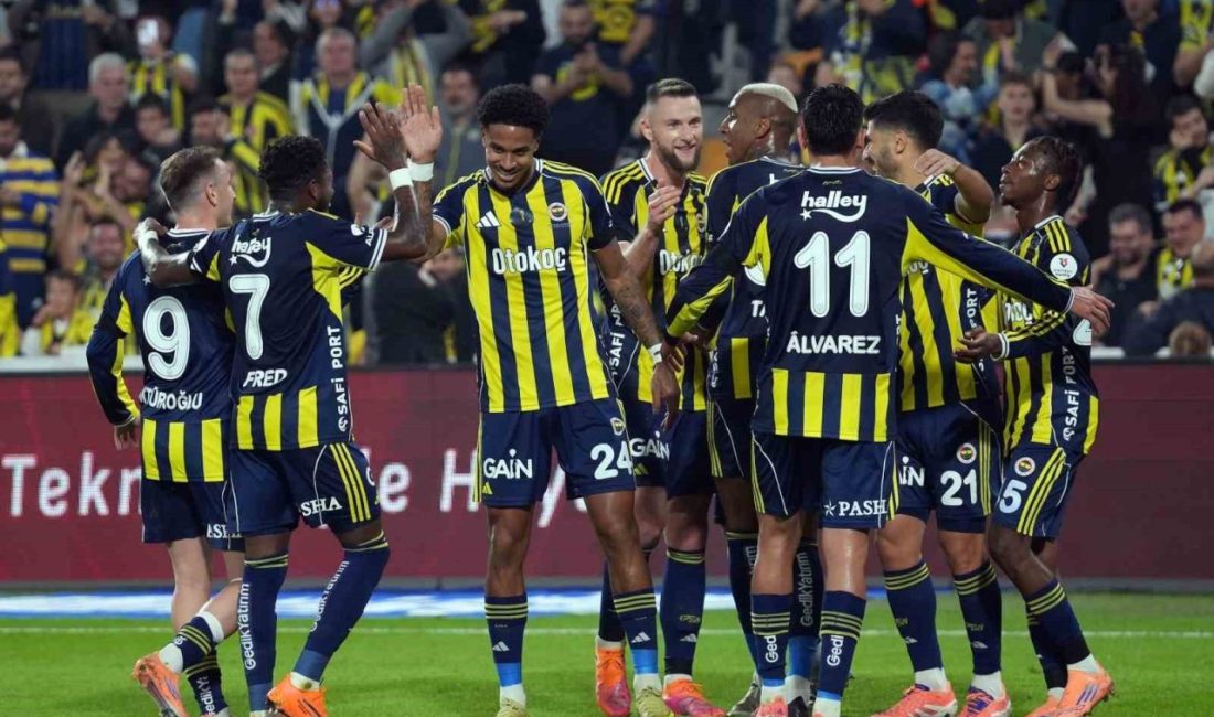 Fenerbahçe, Trendyol Süper Lig’de yarın karşılaşacağı Galatasaray derbisini kazanarak galibiyet