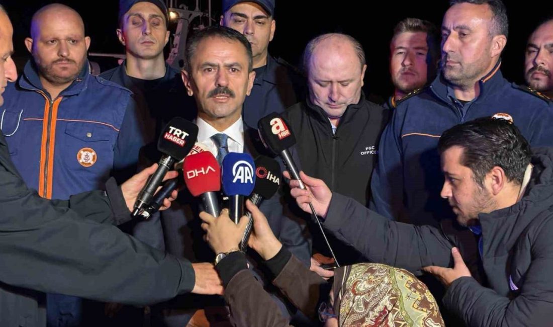 Kocaeli’nin Kandıra ilçesi Kefken açıklarında yangın çıkan yabancı menşeli gemideki