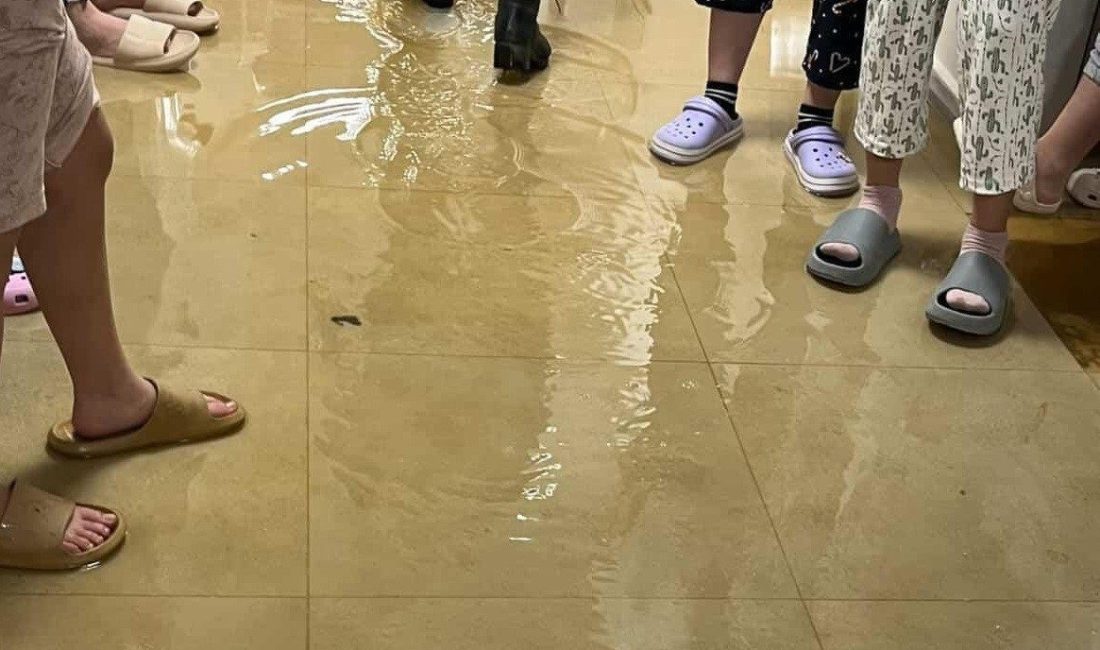 Bilecik’te yapımı bu yıl tamamlanan kız yurdunu su bastı. 2019