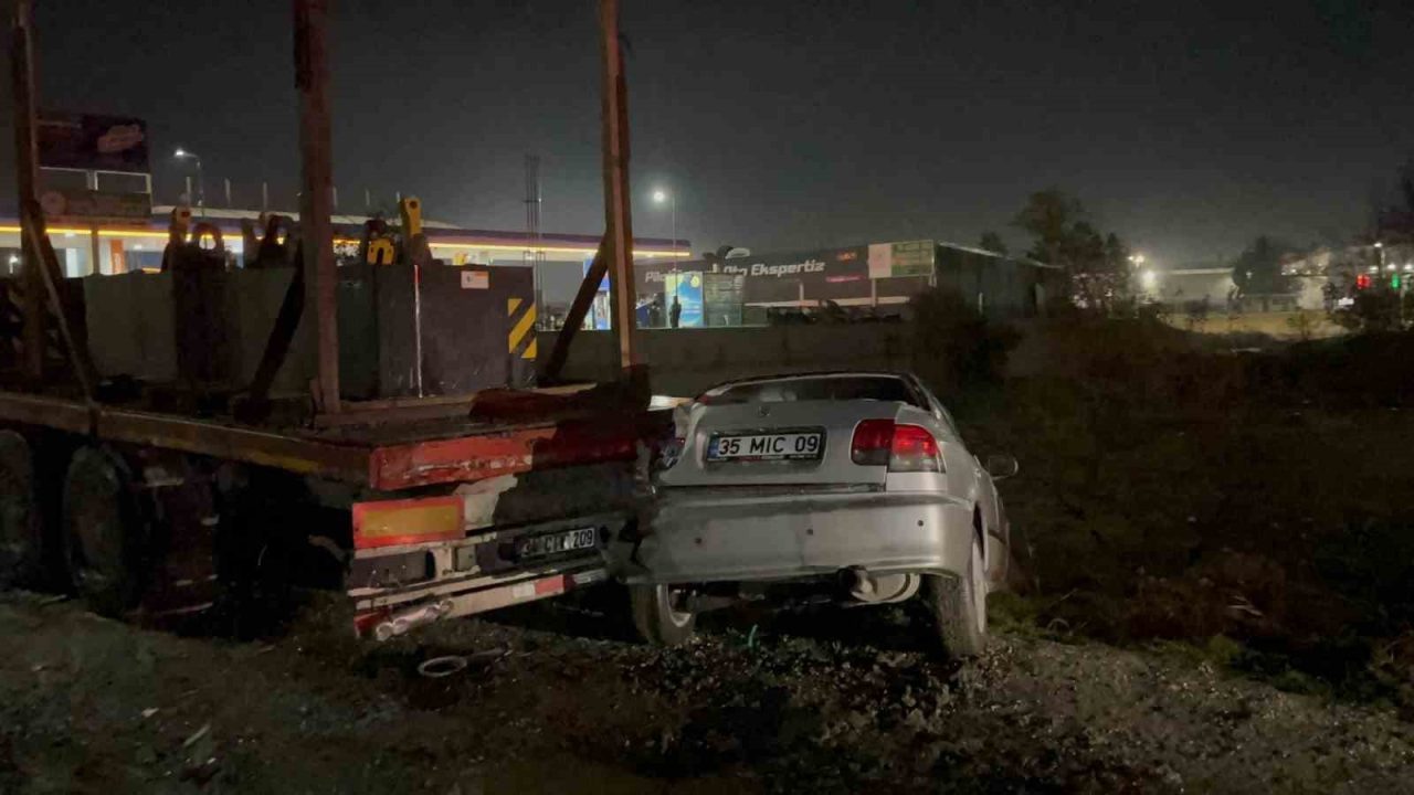 Tekirdağ’ın Çerkezköy ilçesinde sürücüsünün direksiyon hâkimiyetini kaybettiği otomobilin park halindeki
