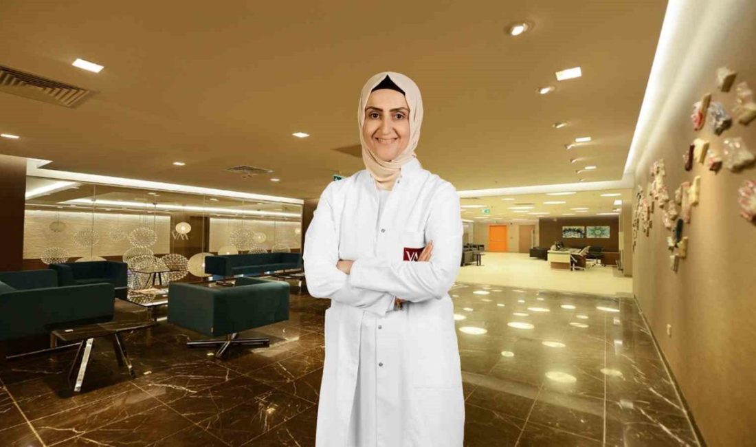 Skolyozun özellikle ergenlik döneminde hızla ilerleyebildiğine dikkati çeken Fiziksel Tıp