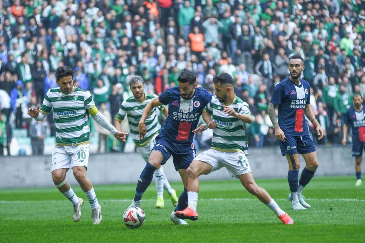 TFF 2. Lig’in 13. haftasında Matlı Stadyumu’nda taraftarının desteğini arkasına