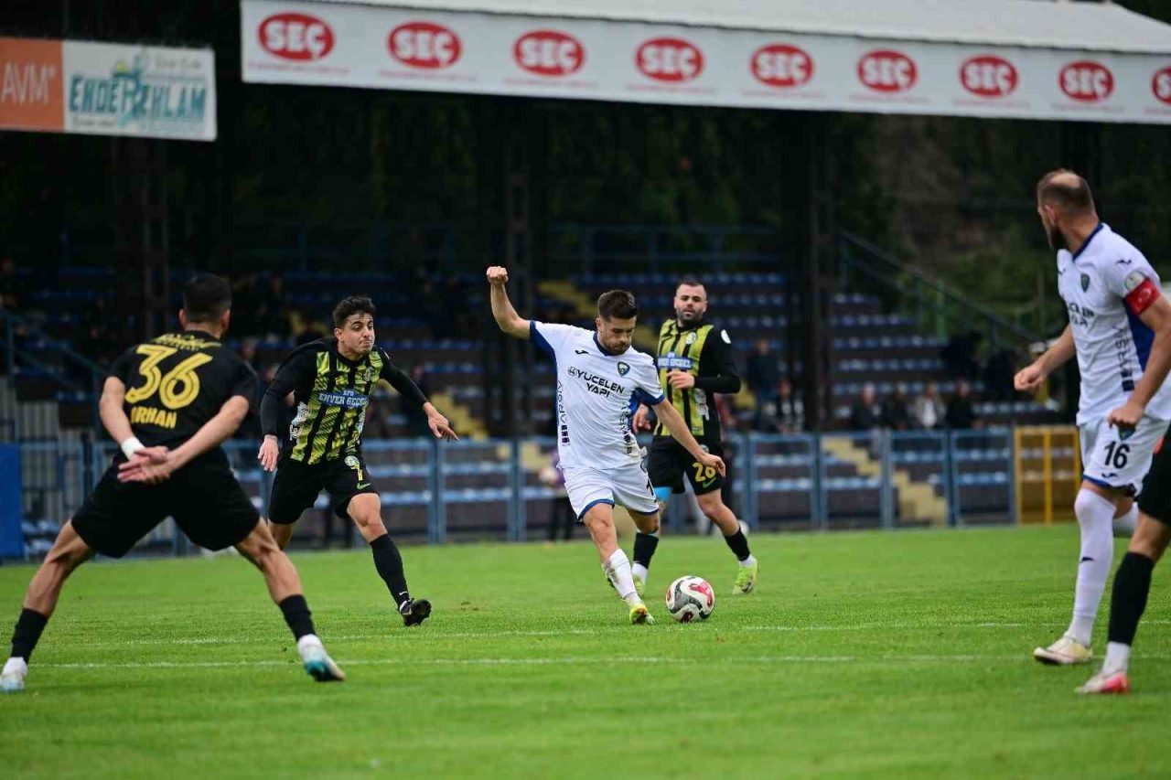 TFF 2. Lig Beyaz Grup’un 14. haftasında Karacabey Belediyespor evinde