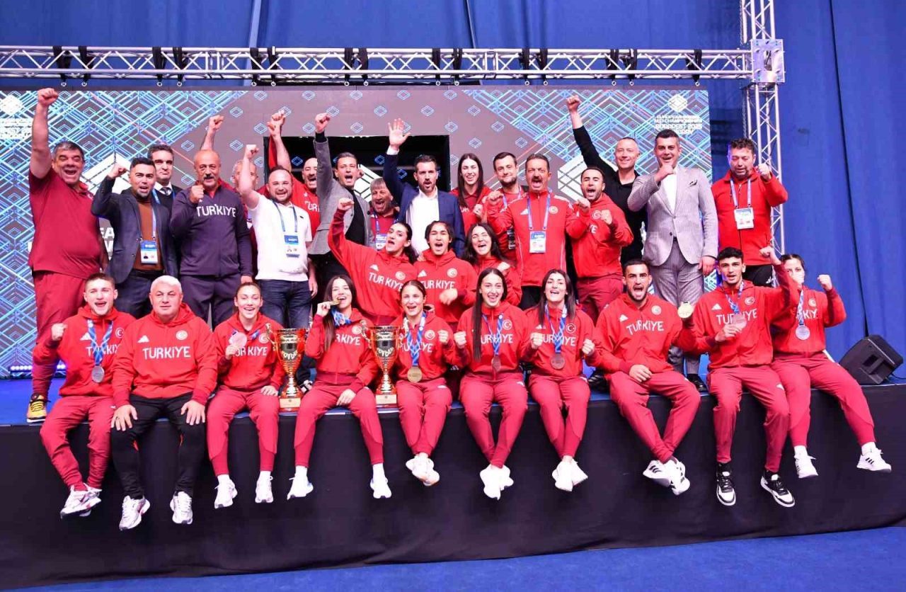 U23 Avrupa Boks Şampiyonası’nda milli sporcular 3 altın, 2 gümüş