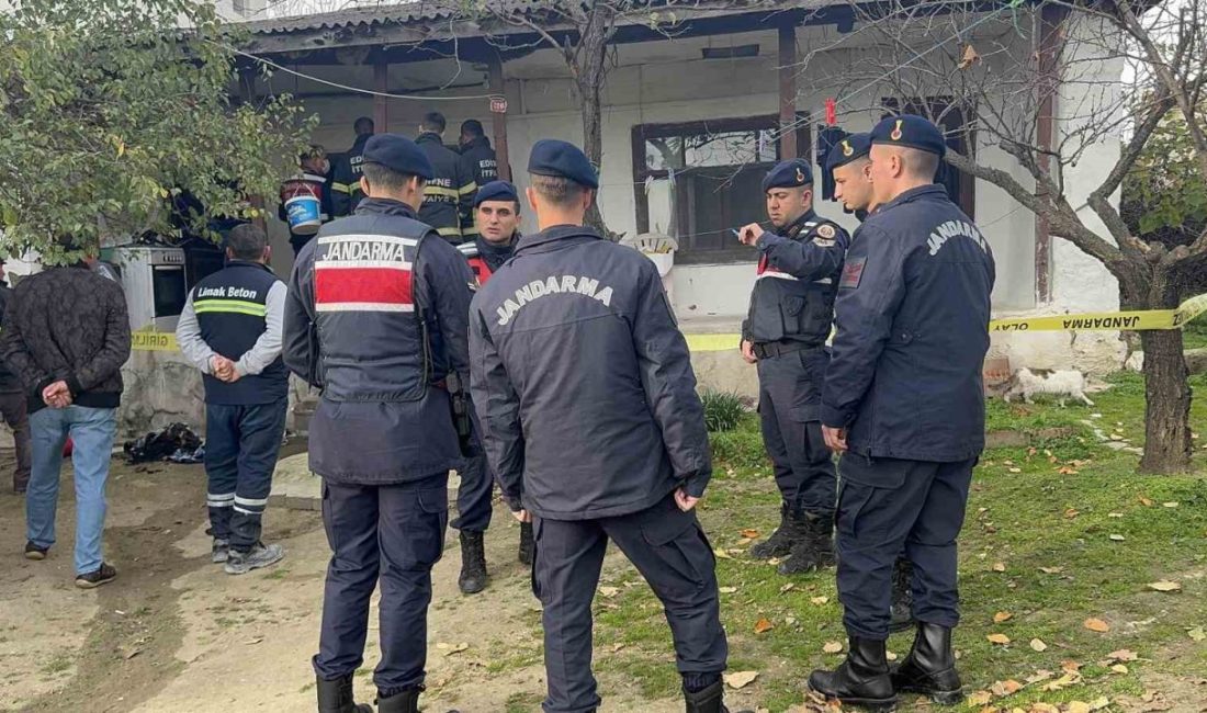 Edirne’de bir evde çıkan yangında 82 yaşındaki kadın hayatını kaybetti.