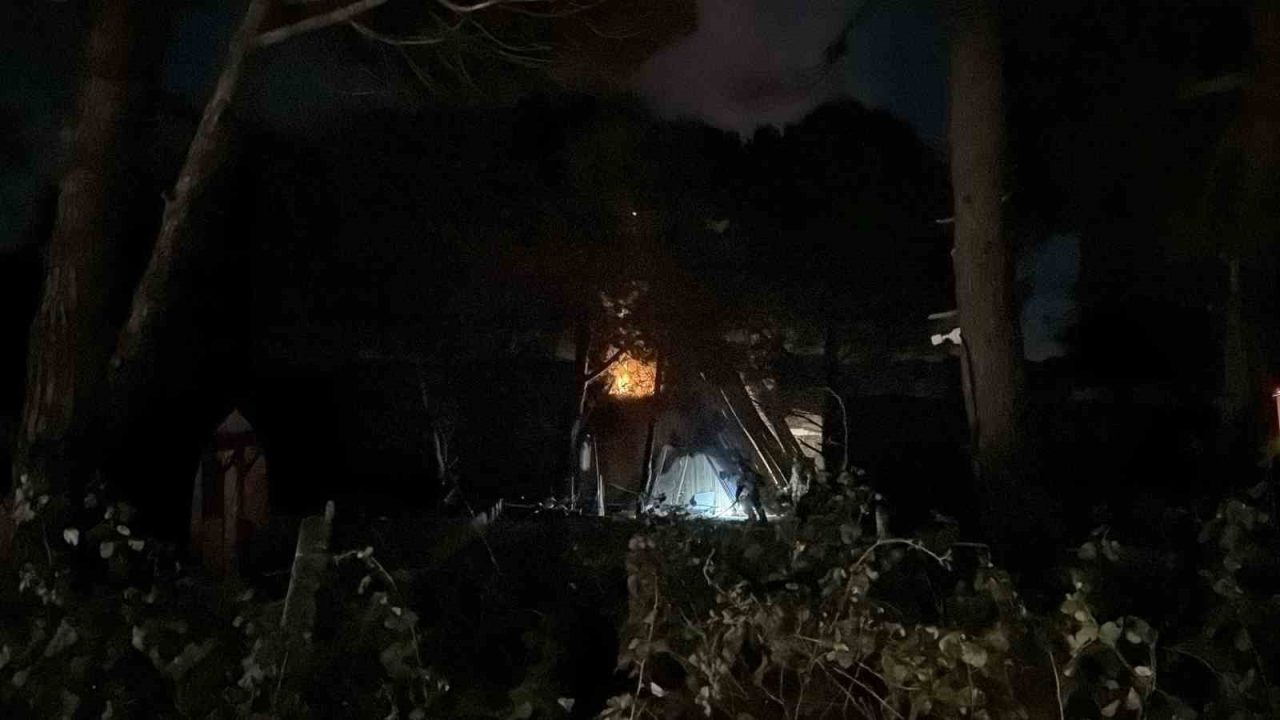 Arnavutköy’de usulsüz işletildiği gerekçesiyle kapatılan ve içerisinde yaklaşık 10 adet