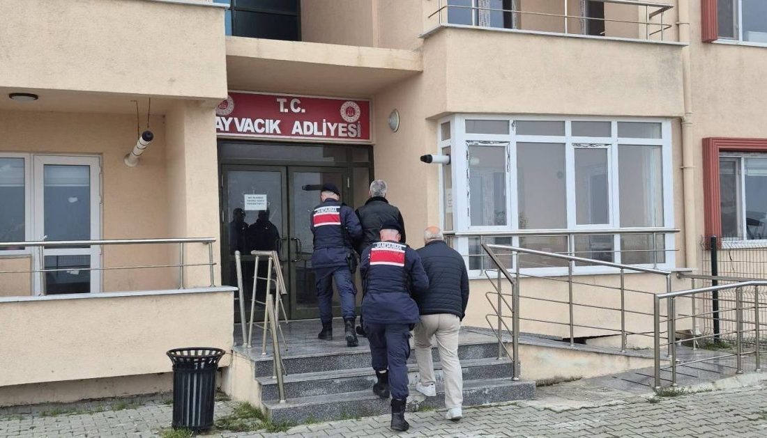Çanakkale’de jandarma tarafından düzenlenen göçmen kaçakçılığı operasyonunda 3 organizatör tutuklandı.
