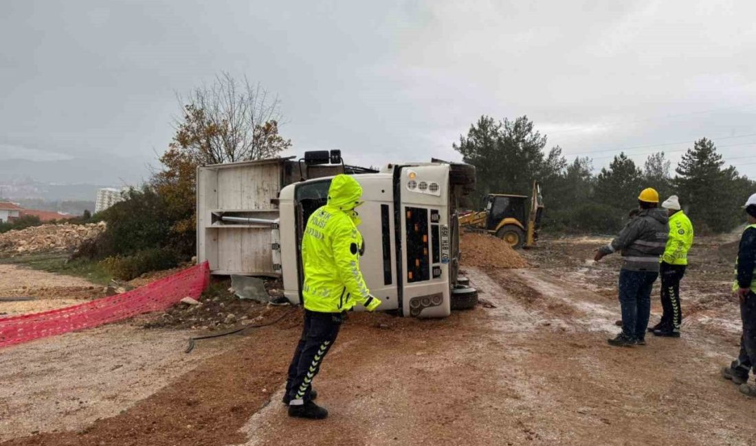 Bilecik’te bir kamyonun devrilmesi sonucu meydana gelen trafik kazasında araç