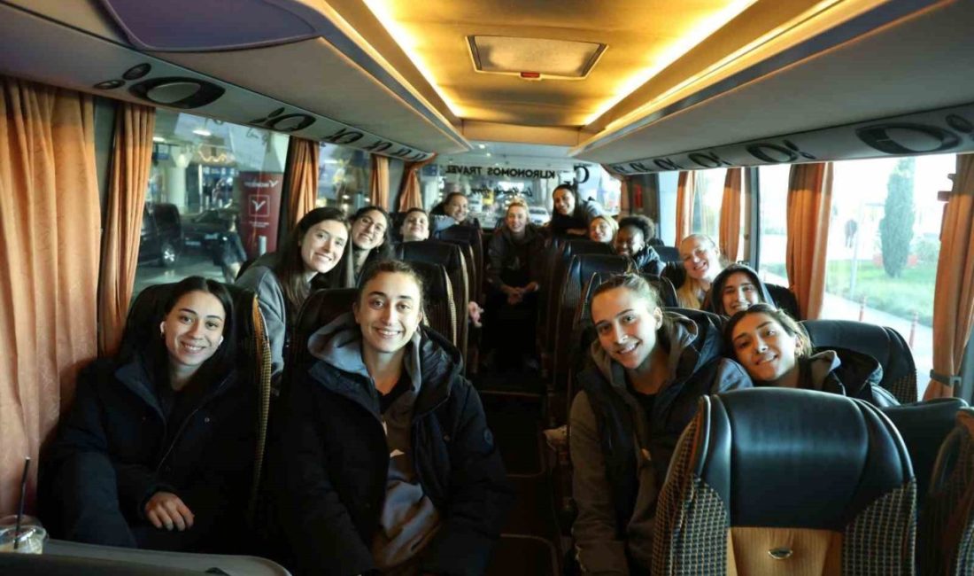 Eczacıbaşı Dynavit, CEV Zeren Group Şampiyonlar Ligi C Grubu ikinci