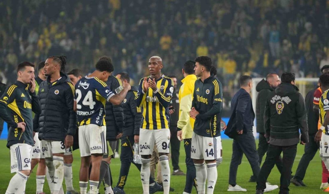 Fenerbahçe, Galatasaray ile oynadığı derbide 90+5. dakikada Jhon Duran ile