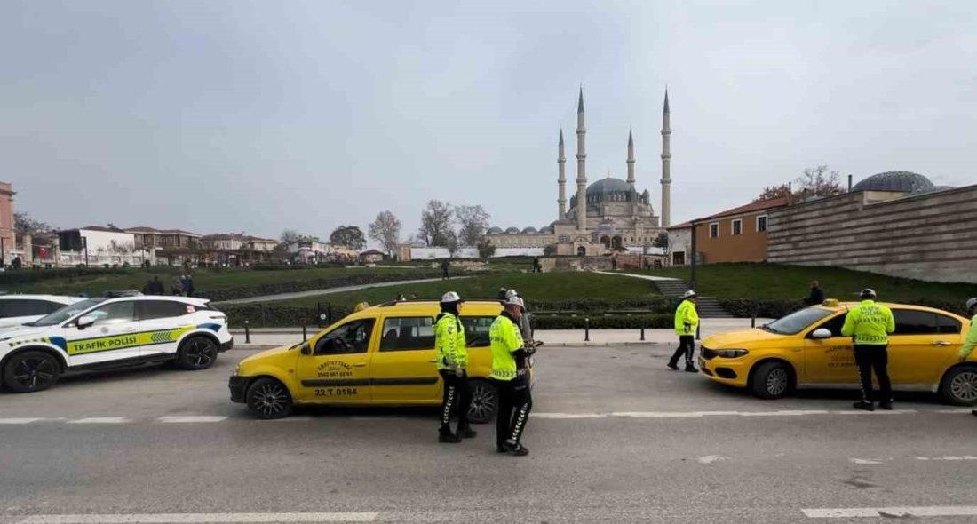 Edirne’de kış lastiği takmayan sürücülere 5 bin 856 lira cezai