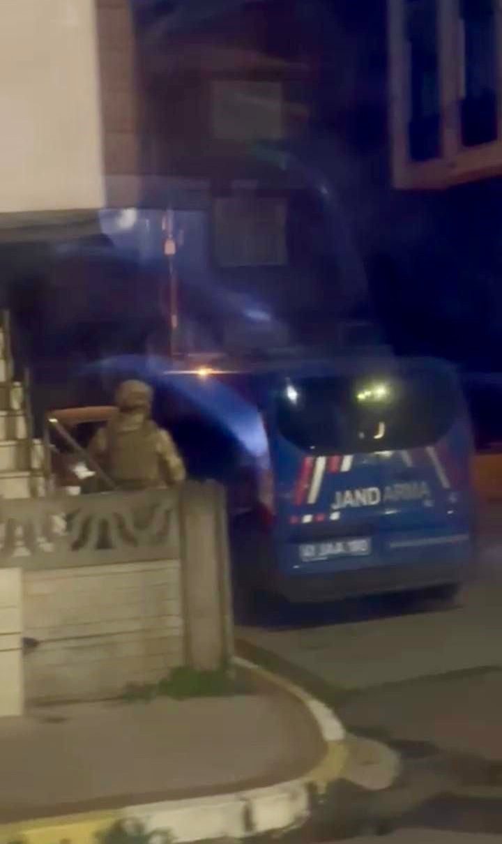 Kocaeli’de dün sabah itibariyle başlayan DEAŞ operasyonlarında 37 kişi gözaltına