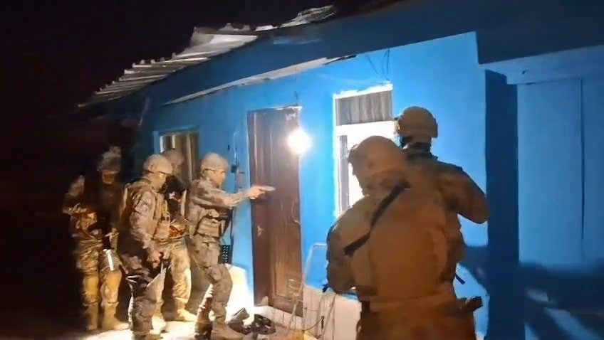 Sakarya’nın Erenler ve Geyve ilçelerinde sokak satıcılarına yönelik yapılan geniş