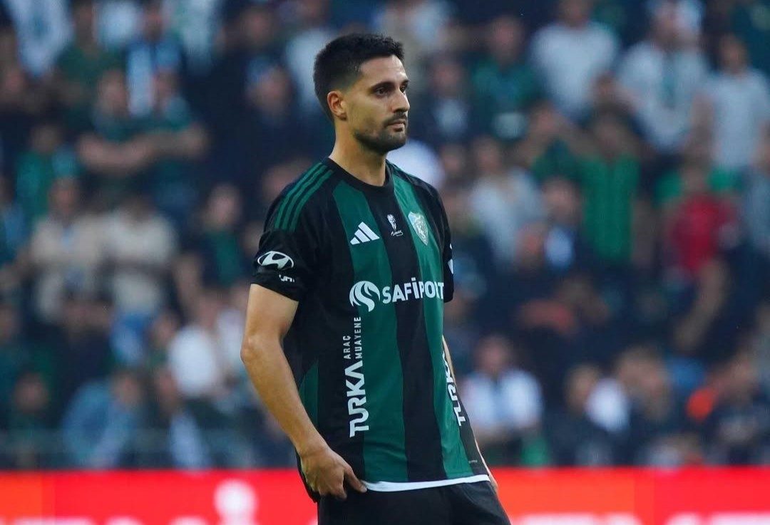 Amed Sportif Faaliyetler’e transfer olan Tarkan Serbest, sosyal medya hesabından