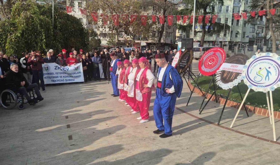 Tekirdağ’ın Süleymanpaşa ilçesinde Engelliler Günü dolayısıyla Valilik önünde çelenk sunma