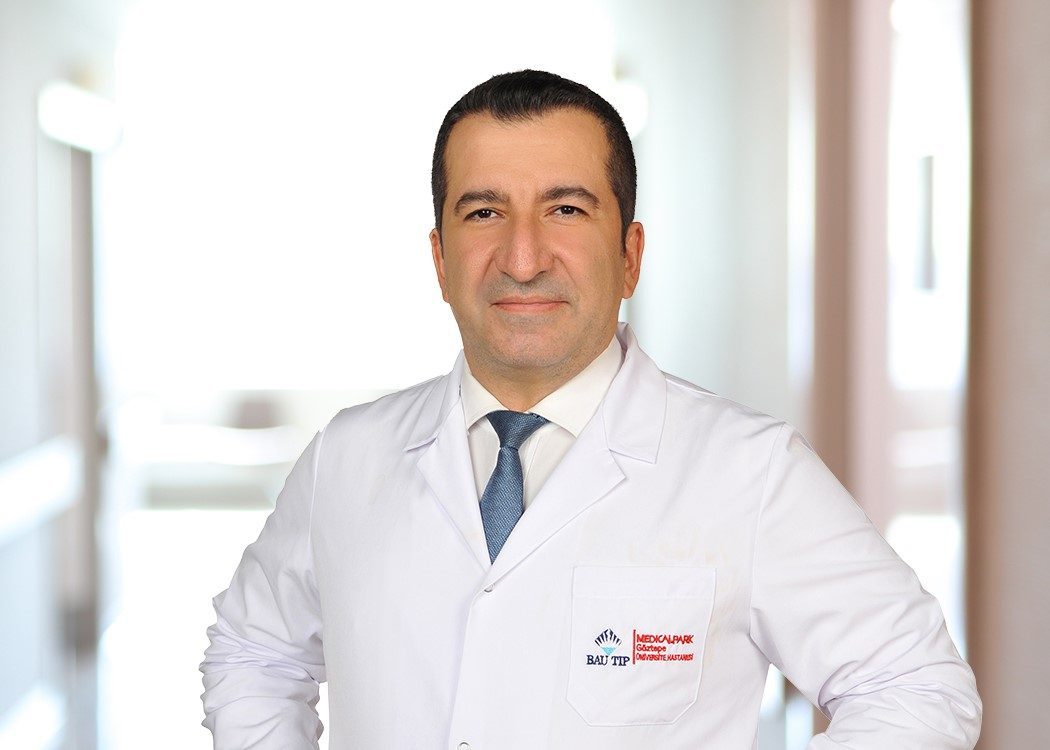 Yeni yılın gelişini kutlamak için kurulan sofralarda kontrolsüz gıda ve