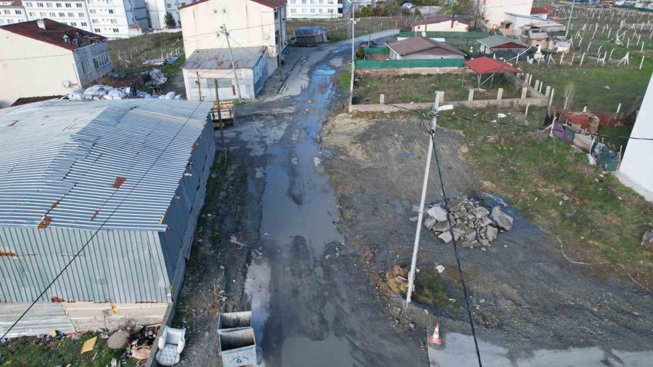 İstanbul’un Arnavutköy ilçesi Adnan Menderes Mahallesi’nde iddiaya göre, İSKİ tarafından